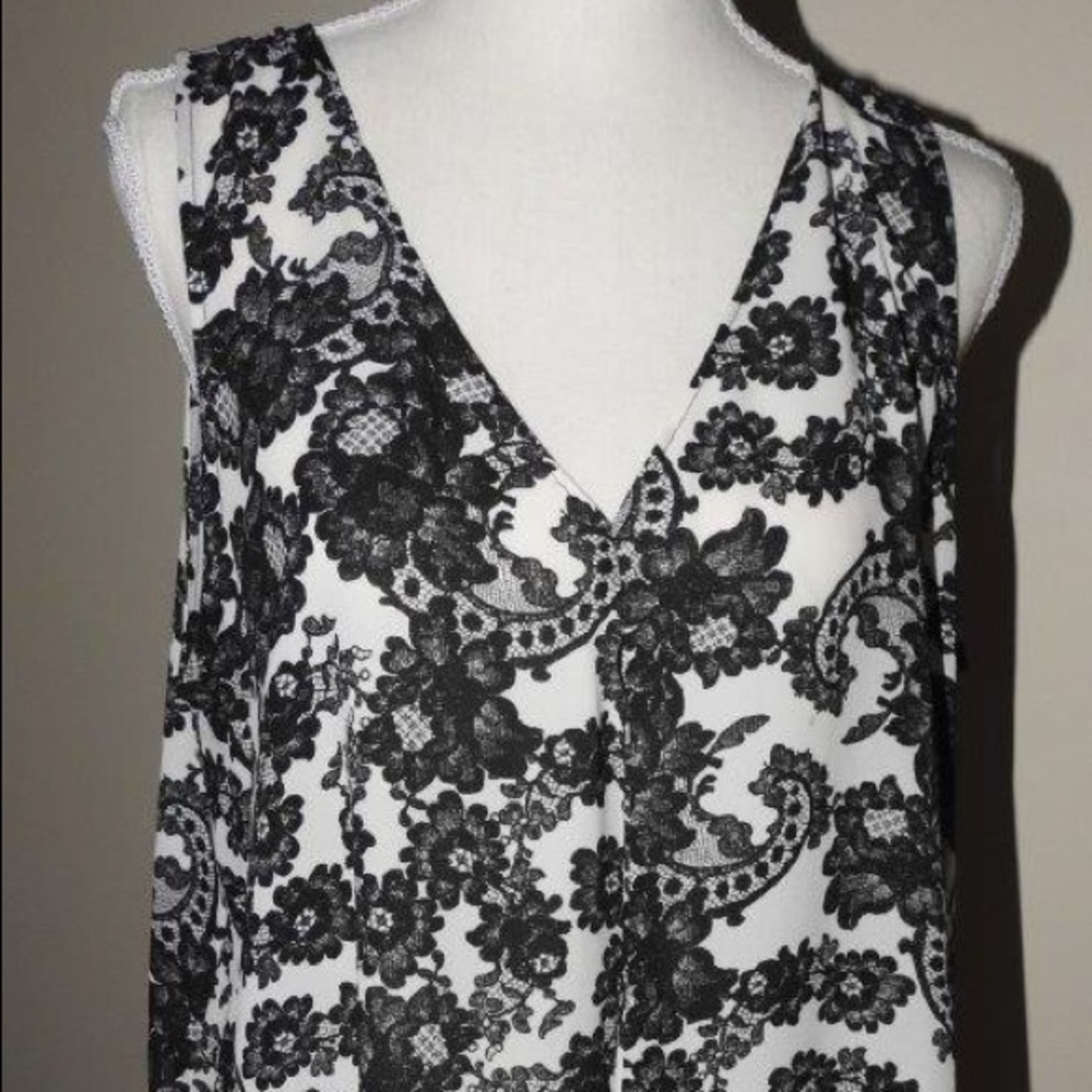 Vince Camuto Black n White